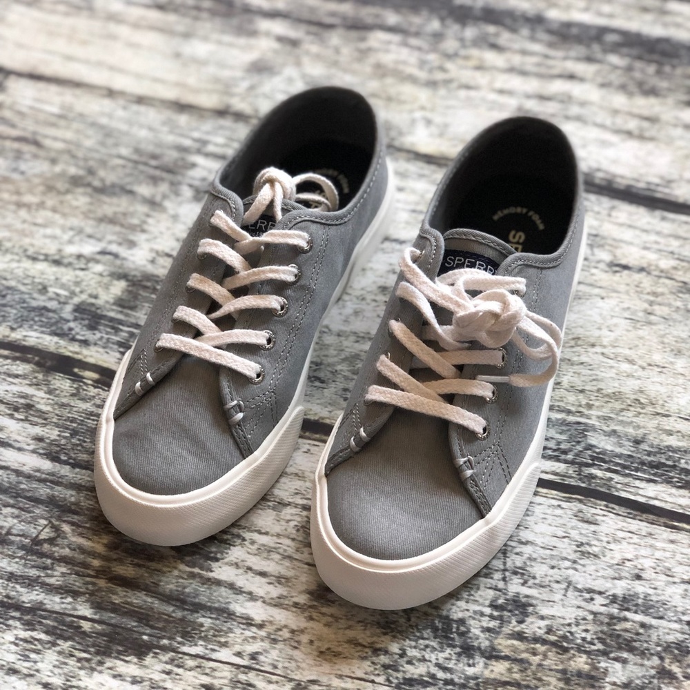 Women’s 7.5 Sperry Top Sider Pier View Grey